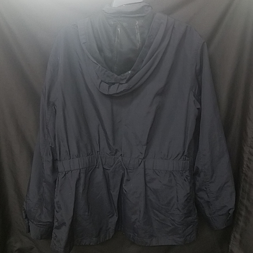 Womans Jacket - Picture 2 of 4
